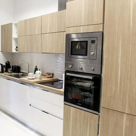 Qliving New Sliema Promenade