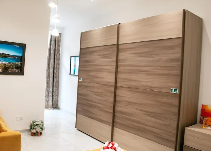 Qliving New Sliema Promenade 公寓 *