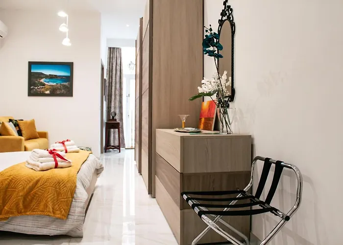 Qliving New Sliema Promenade 公寓