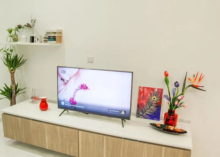 Qliving New Sliema Promenade *