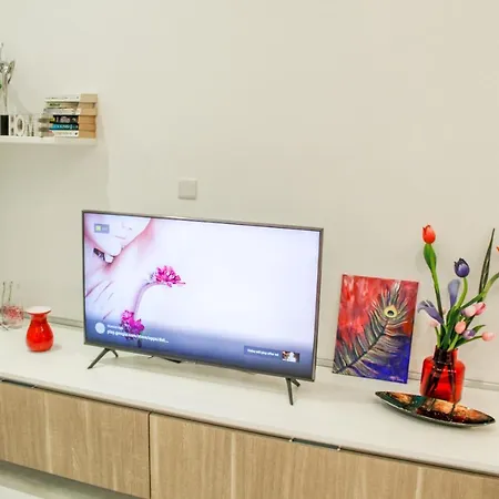 Qliving New Sliema Promenade *