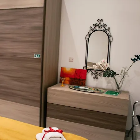 Qliving New Sliema Promenade 아파트 그지라