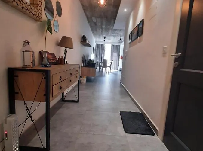 Qliving New Sliema Promenade *